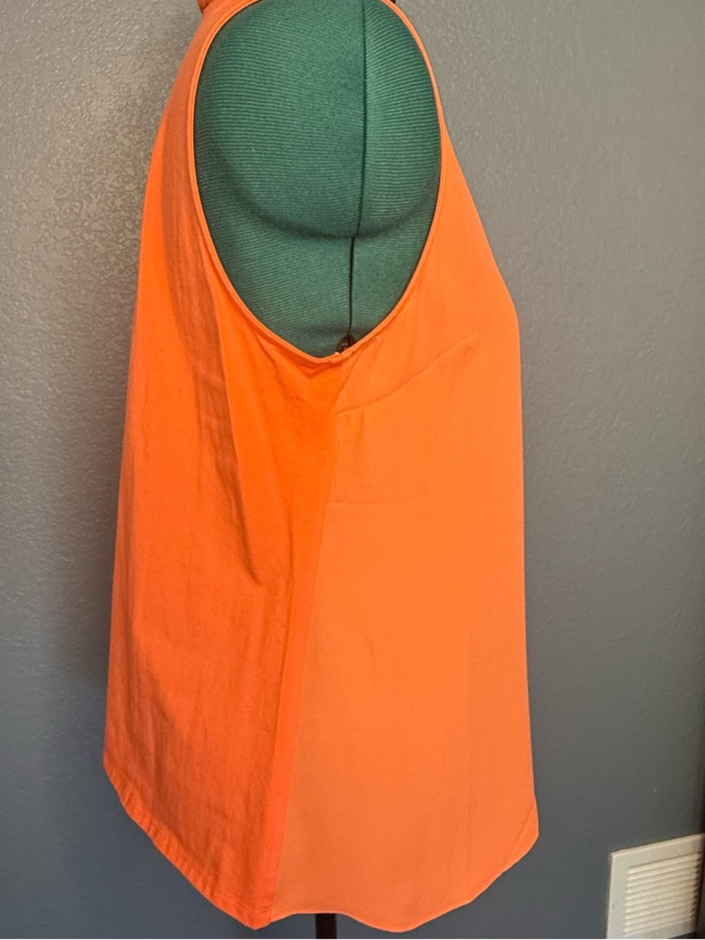 Soft Surroundings NWT Orange Sleeveless Blouse Draped Neck Top Size Large Flowy - Picture 5 of 8